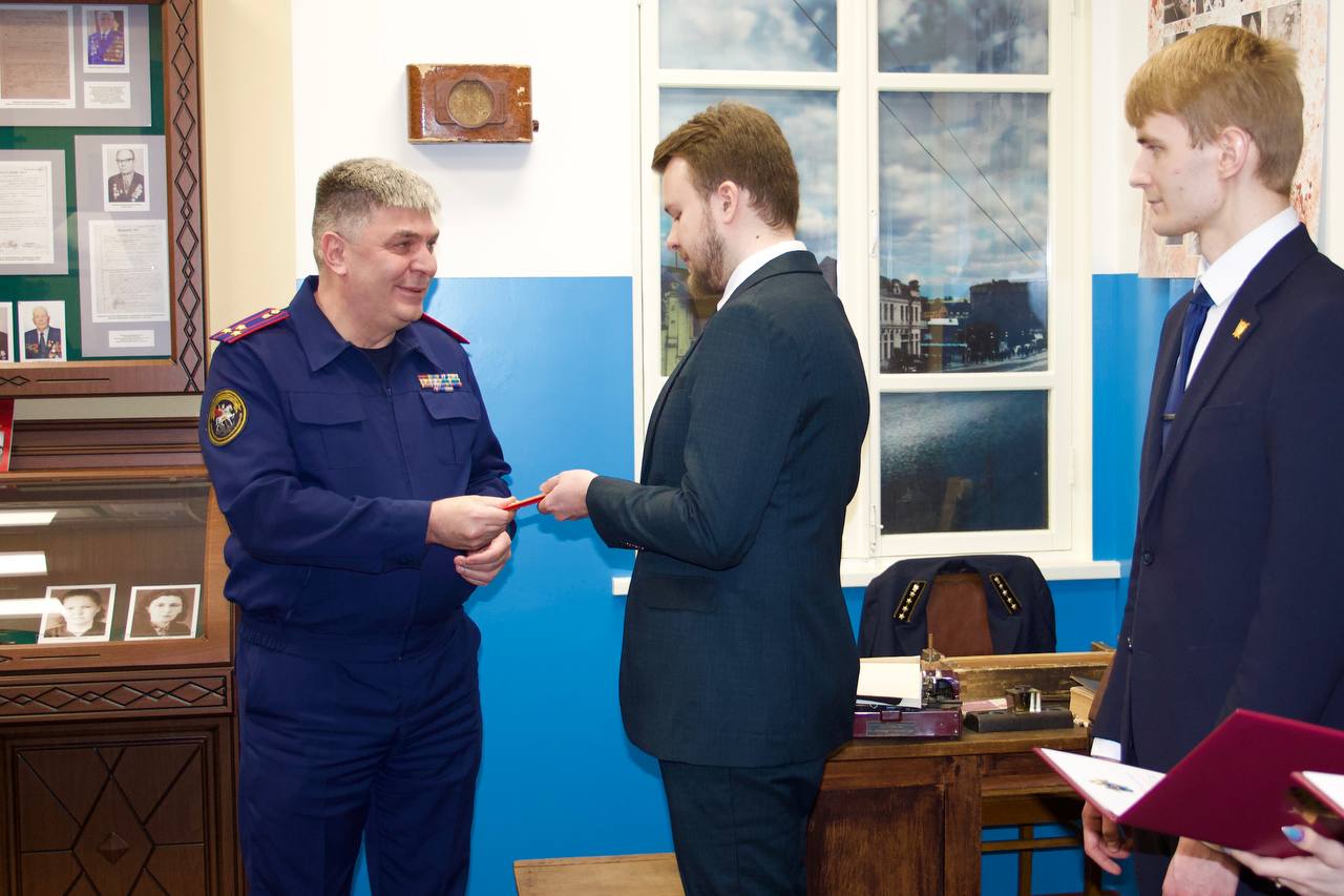 В следственном управлении Следственного комитета России по Кировской области состоялось торжественное принятие присяги В следственном управлении Следственного комитета России по Кировской области состоялось торжественное принятие присяги