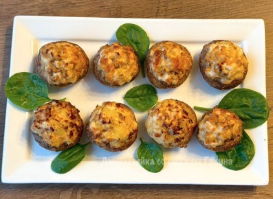 Праздничные шампиньоны с неожиданным акцентом