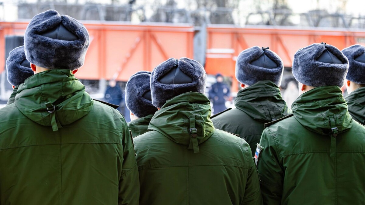 Законопроект о защите арестованных граждан: РФ может направить армию за границу