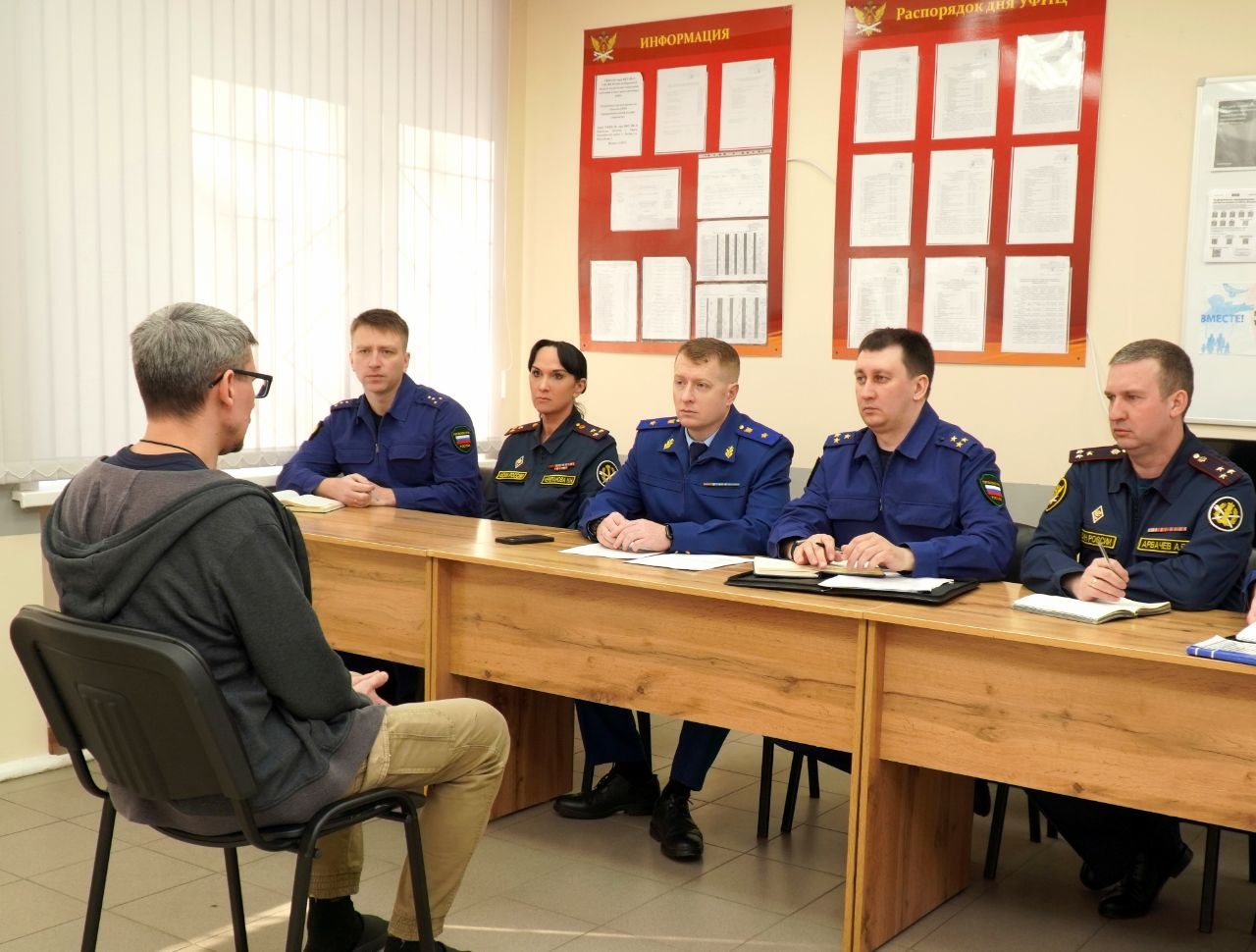 Сегодня, 26 марта 2026 года, заместитель прокурора Кировской области Михаил Леговец провел проверку соблюдения требований законодательства об исполнении уголовного наказания на территории изолированных участков, где... Сегодня, 26 марта 2026 года, заместитель прокурора Кировской области Михаил Леговец провел проверку соблюдения требований законодательства об исполнении уголовного наказания на территории изолированных участков, где...