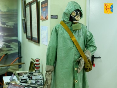 Сегодня в музее воинской славы города Кирова открылась выставка «Помним Чернобыль», посвященная 40-летию аварии на Чернобыльской атомной электростанции