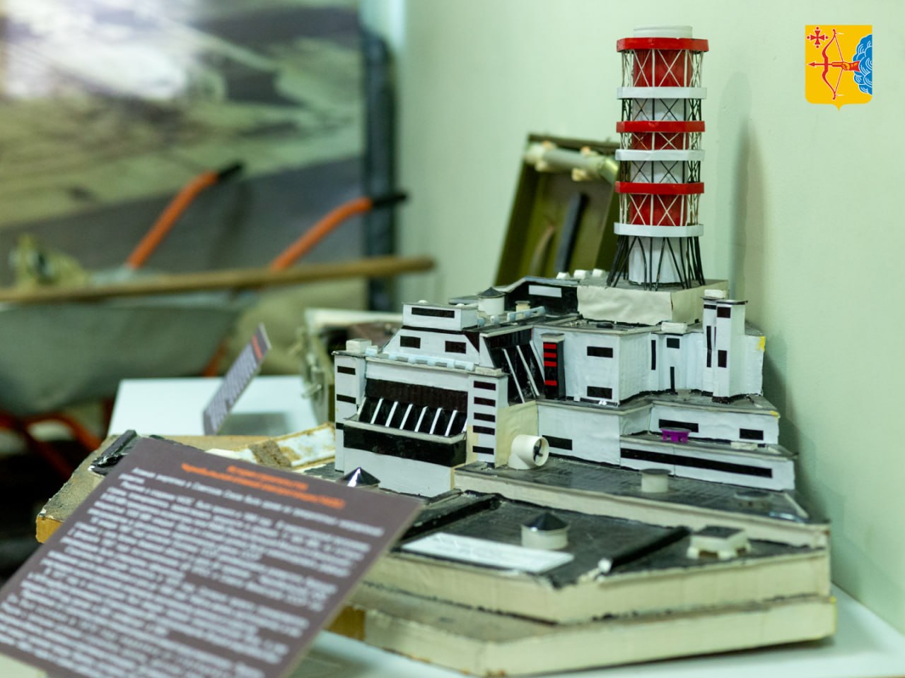 Сегодня в музее воинской славы города Кирова открылась выставка «Помним Чернобыль», посвященная 40-летию аварии на Чернобыльской атомной электростанции Сегодня в музее воинской славы города Кирова открылась выставка «Помним Чернобыль», посвященная 40-летию аварии на Чернобыльской атомной электростанции