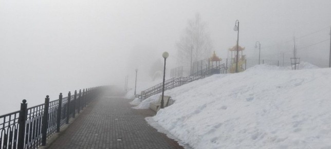 Белое солнце над Вяткой сегодня утром