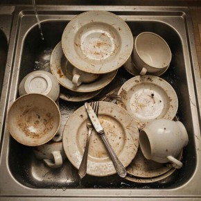 Безопасные моющие средства для посуды: что выбрать для здоровья семьи