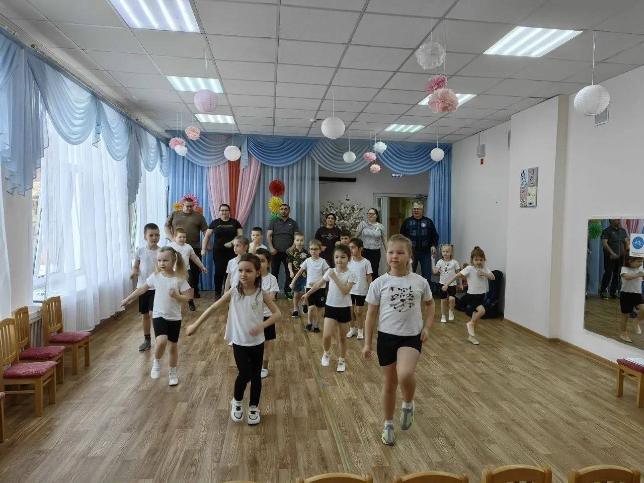 В Кирове прошел конкурс «Формула семейной безопасности» В Кирове прошел конкурс «Формула семейной безопасности»