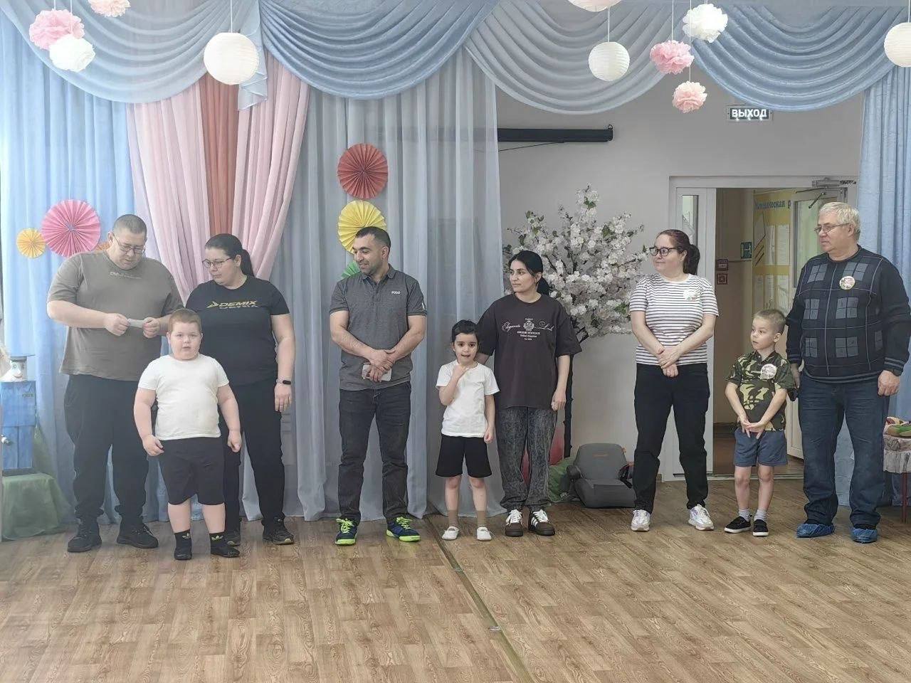 В Кирове прошел конкурс «Формула семейной безопасности» В Кирове прошел конкурс «Формула семейной безопасности»