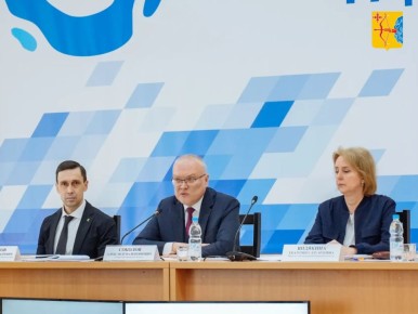 Губернатор Кировской области Александр Соколов встретился с главными врачами региональных медучреждений