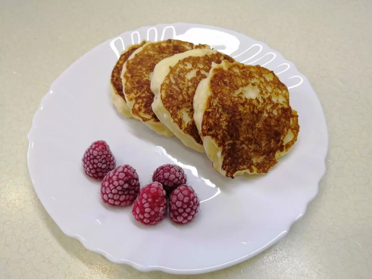 Нежные творожные оладьи: секреты идеального завтрака