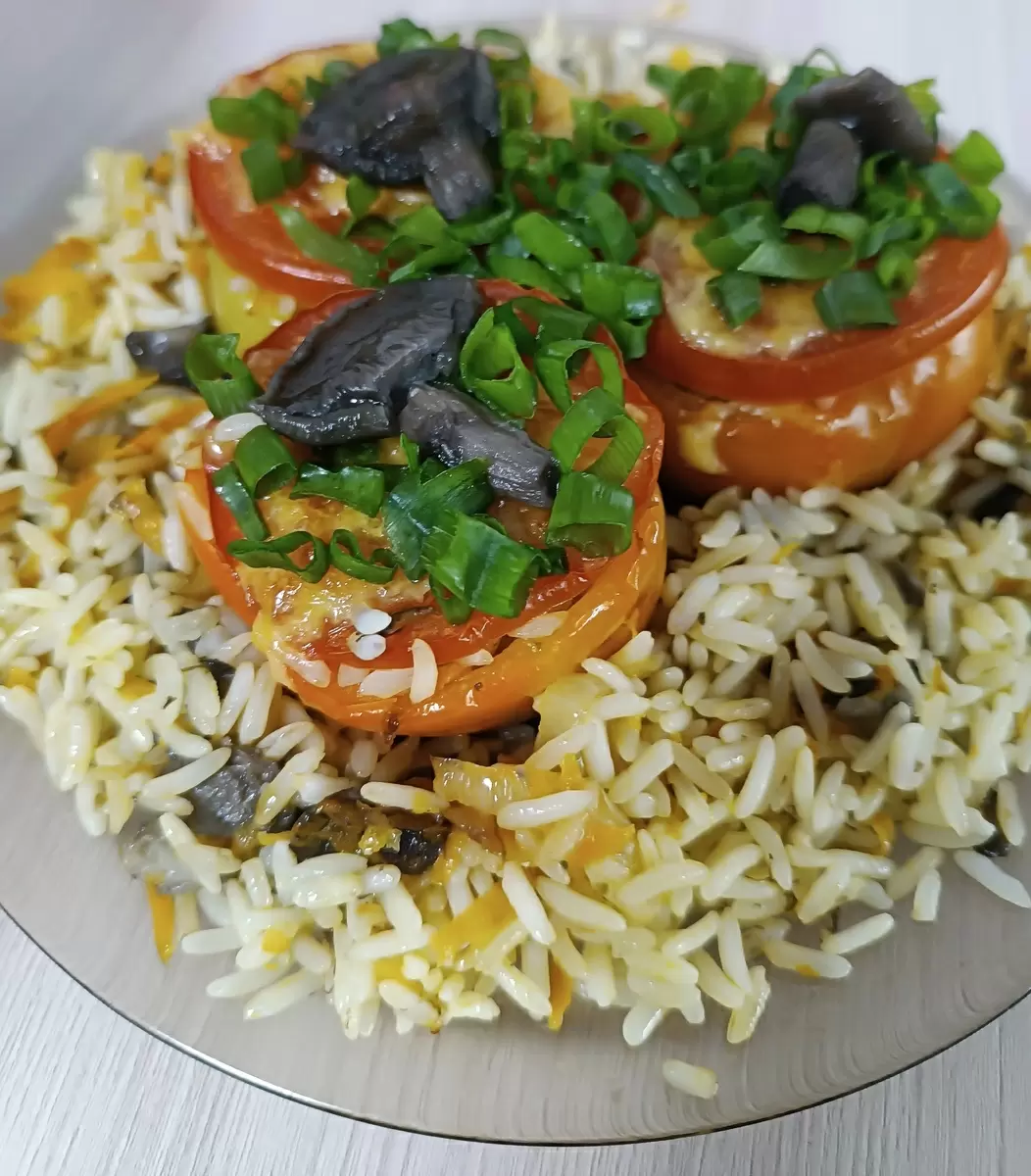 Фаршированные перцы с сырной корочкой: простой и вкусный рецепт