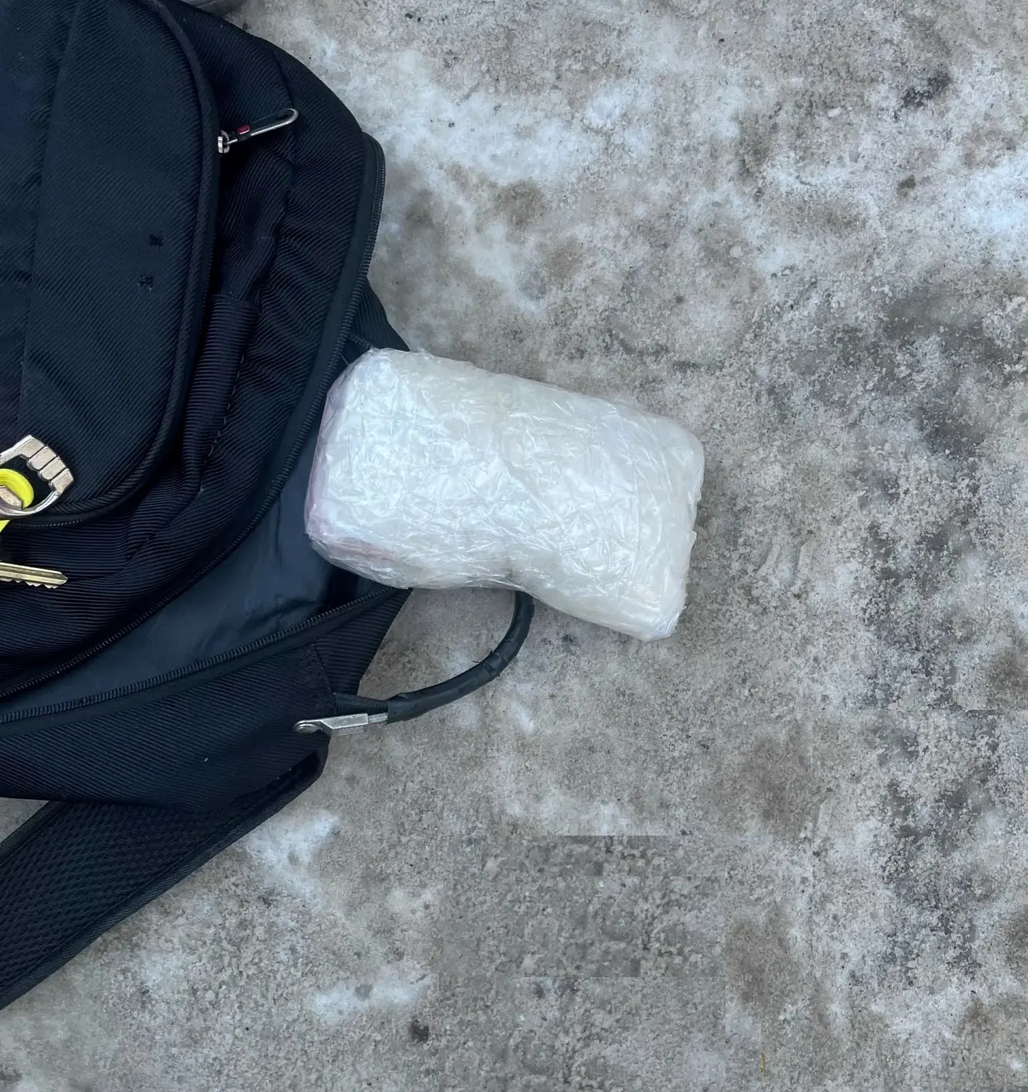 В Кирове задержали жителя региона с крупной партией наркотиков В Кирове задержали жителя региона с крупной партией наркотиков