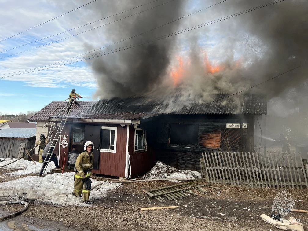 Мужчина погиб при пожаре в Юрье