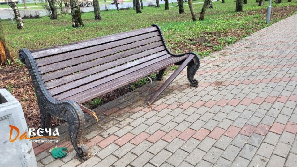 Съёмочная группа бюро новостей «Давеча» сегодня проверяет некоторые парки и скверы на готовность к летнему сезону