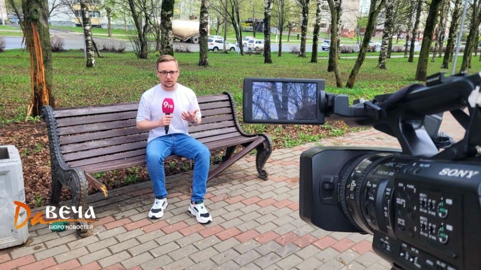 Съёмочная группа бюро новостей «Давеча» сегодня проверяет некоторые парки и скверы на готовность к летнему сезону Съёмочная группа бюро новостей «Давеча» сегодня проверяет некоторые парки и скверы на готовность к летнему сезону