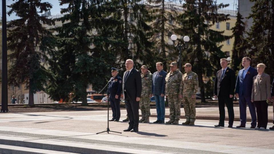 Сегодня в Кирове состоялся 5-й, юбилейный юнармейский парад, посвященный Дню Победы Сегодня в Кирове состоялся 5-й, юбилейный юнармейский парад, посвященный Дню Победы