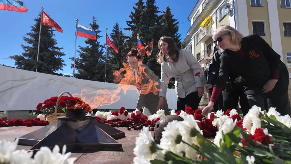 Память жива в наших сердцах Память жива в наших сердцах