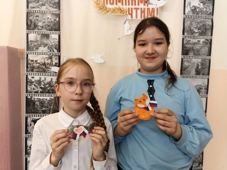 Школьники из Зуевского района Кировской области сделали талисманы для военнослужащих Школьники из Зуевского района Кировской области сделали талисманы для военнослужащих