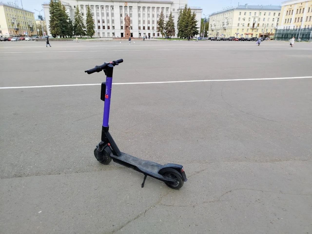 Минтранс призвал родителей следить за детьми на электросамокатах
