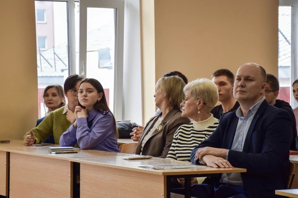 Представитель СУ СК России по Кировской области приняла участие мероприятии по презентации магистерских программ Представитель СУ СК России по Кировской области приняла участие мероприятии по презентации магистерских программ