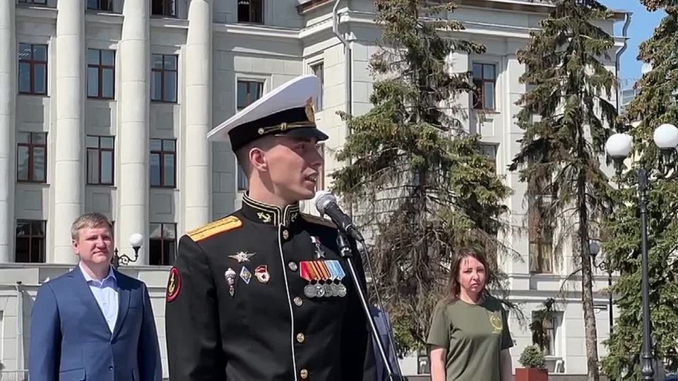Первый Парад детских объединений прошел на главной площади Кирова