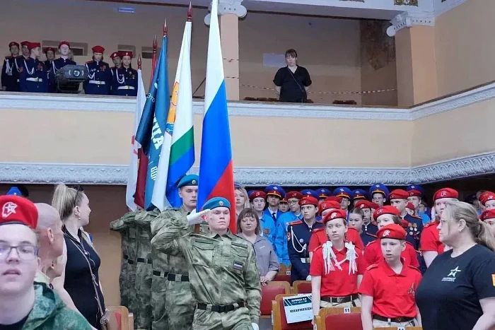 Борис Веснин и Данил Зонов открыли региональный этап «Зарницы» Борис Веснин и Данил Зонов открыли региональный этап «Зарницы»