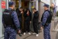 В Кирове задержаны трое молодых людей, вдыхавших газ из баллонов в тамбуре магазина