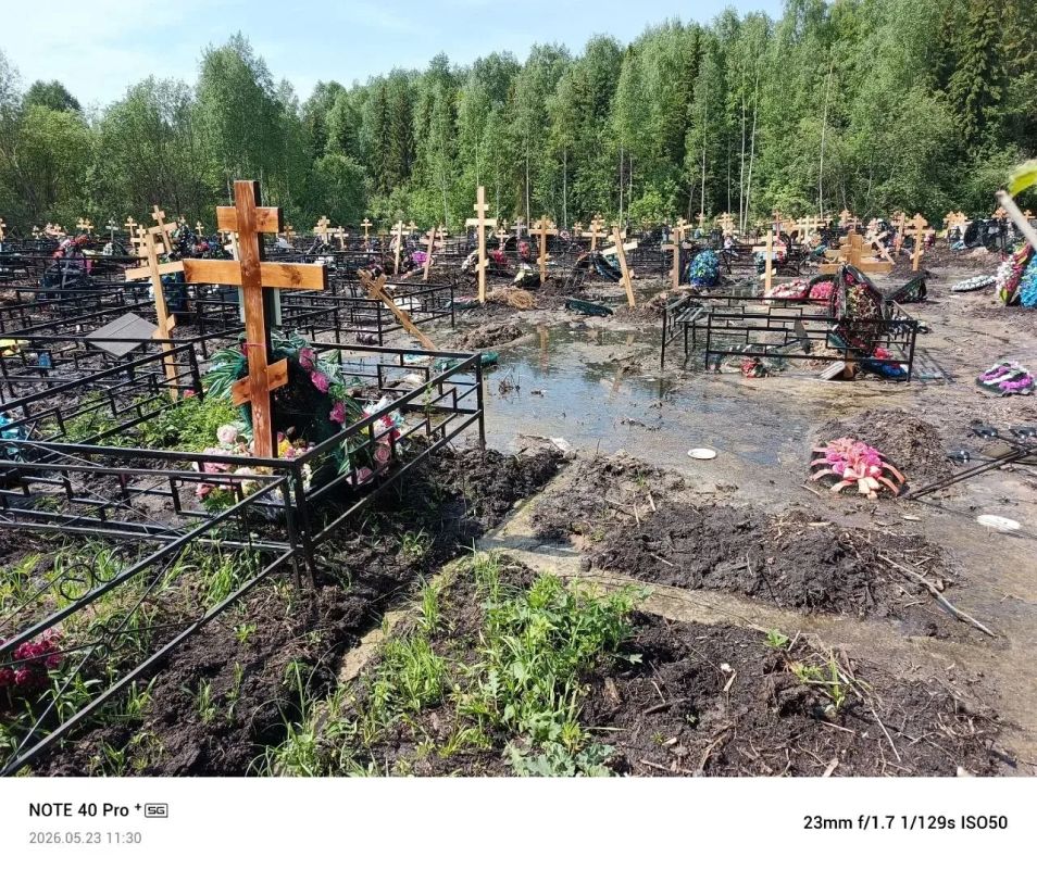 Жители Кирова жалуются на затопление Ново-Макарьевского кладбища перед родительской субботой