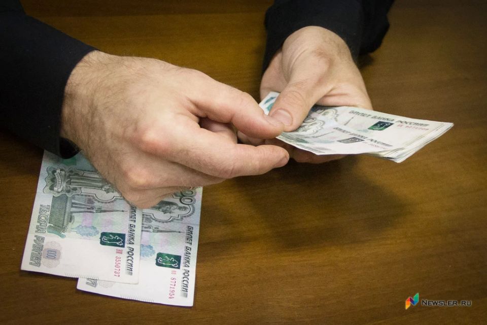 Прокуратура Кирова взыскала 80 тысяч рублей с дроппера в пользу обманутой пенсионерки
