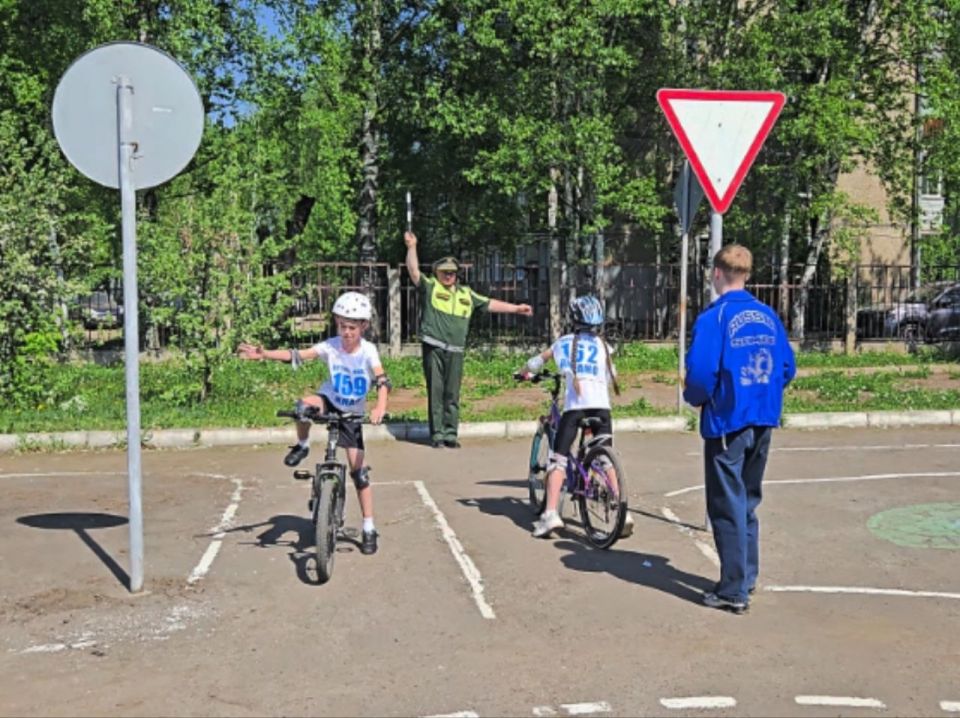 В Кирове подведены итоги городского конкурса «Безопасное колесо - 2026» В Кирове подведены итоги городского конкурса «Безопасное колесо - 2026»