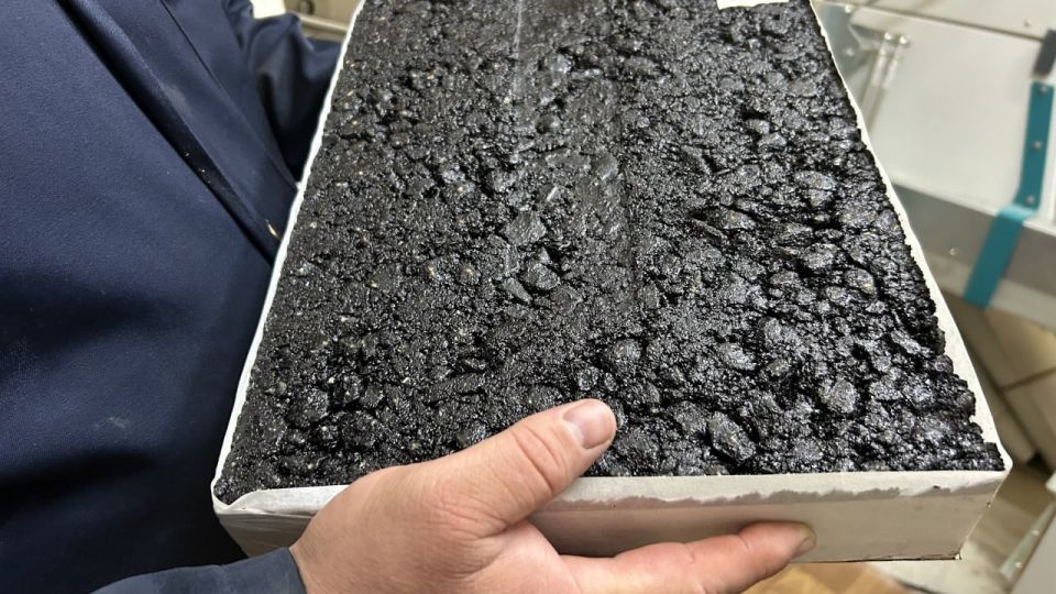 В аттестованной лаборатории Дорожного комитета Кировской области прошёл очередной цикл испытаний асфальтобетонных смесей В аттестованной лаборатории Дорожного комитета Кировской области прошёл очередной цикл испытаний асфальтобетонных смесей