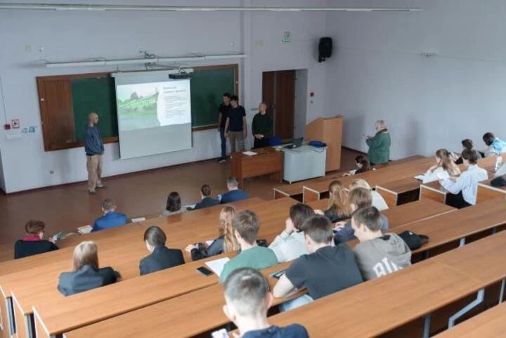 Студенты ВятГУ представили проекты благоустройства набережных Уржума и Боровицы на защите перед экспертами