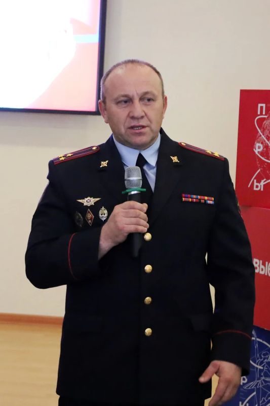 Юным кировчанам торжественно вручены первые паспорта гражданина Российской Федерации