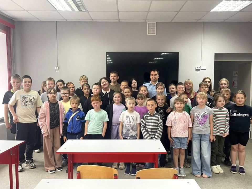 Работники прокуратуры Кировской области поздравили несовершеннолетних с #МеждународныйДеньЗащитыДетей Работники прокуратуры Кировской области поздравили несовершеннолетних с #МеждународныйДеньЗащитыДетей