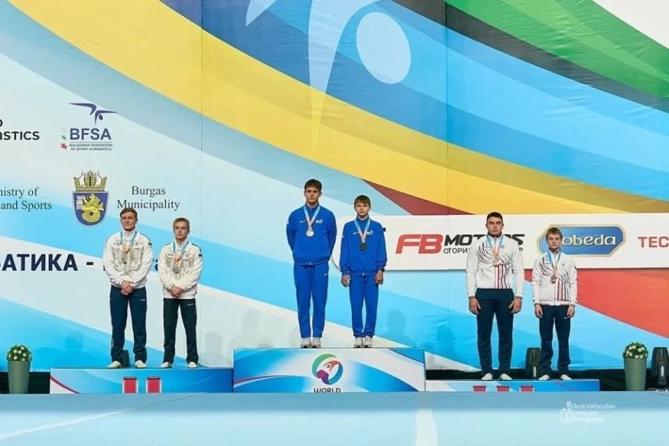 Кировчане стали серебряными призерами Кубка мира по акробатике