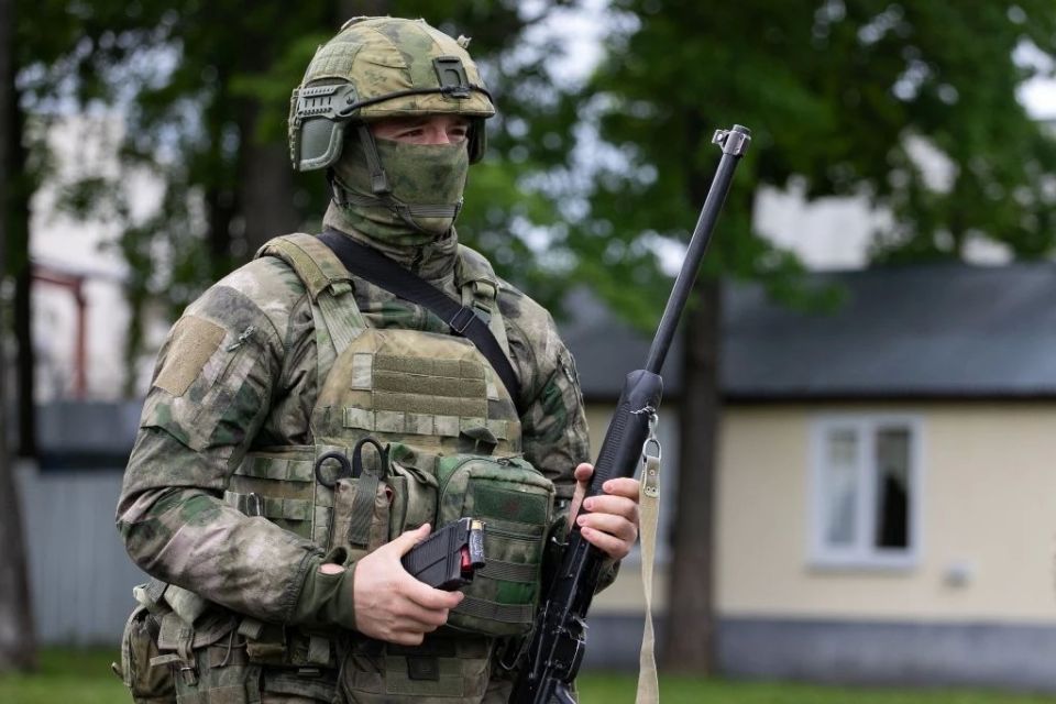 В Приволжском ордена Жукова округе Росгвардии впервые прошёл конкурс профессионального мастерства среди групп разминирования «Без права на ошибку» В Приволжском ордена Жукова округе Росгвардии впервые прошёл конкурс профессионального мастерства среди групп разминирования «Без права на ошибку»