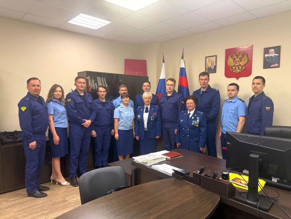 #ветераны #наставники. На днях ветераны прокуратуры Кировской области встретились с коллективом прокуратуры Первомайского района города Кирова #ветераны #наставники. На днях ветераны прокуратуры Кировской области встретились с коллективом прокуратуры Первомайского района города Кирова