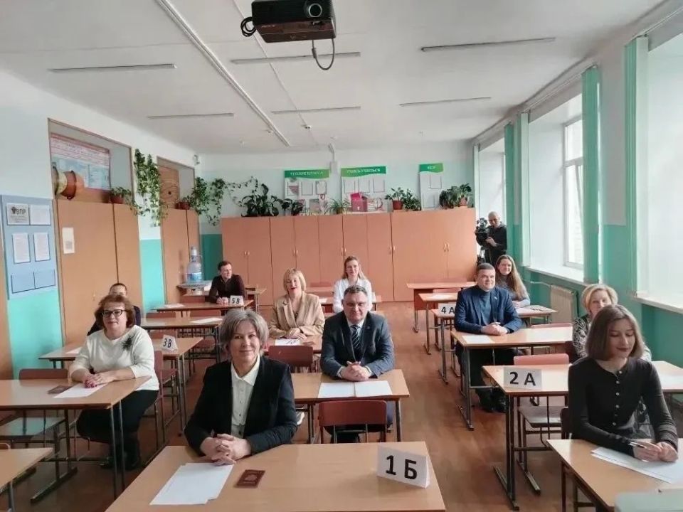 Алтайский журналист сдала ЕГЭ для родителей на 100 баллов и дала советы выпускникам Алтайский журналист сдала ЕГЭ для родителей на 100 баллов и дала советы выпускникам