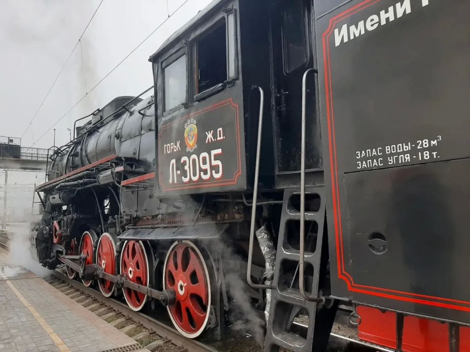 С 25 по 31 мая в Кировской области курсировали пригородные туристские ретропоезда на паровозной тяге