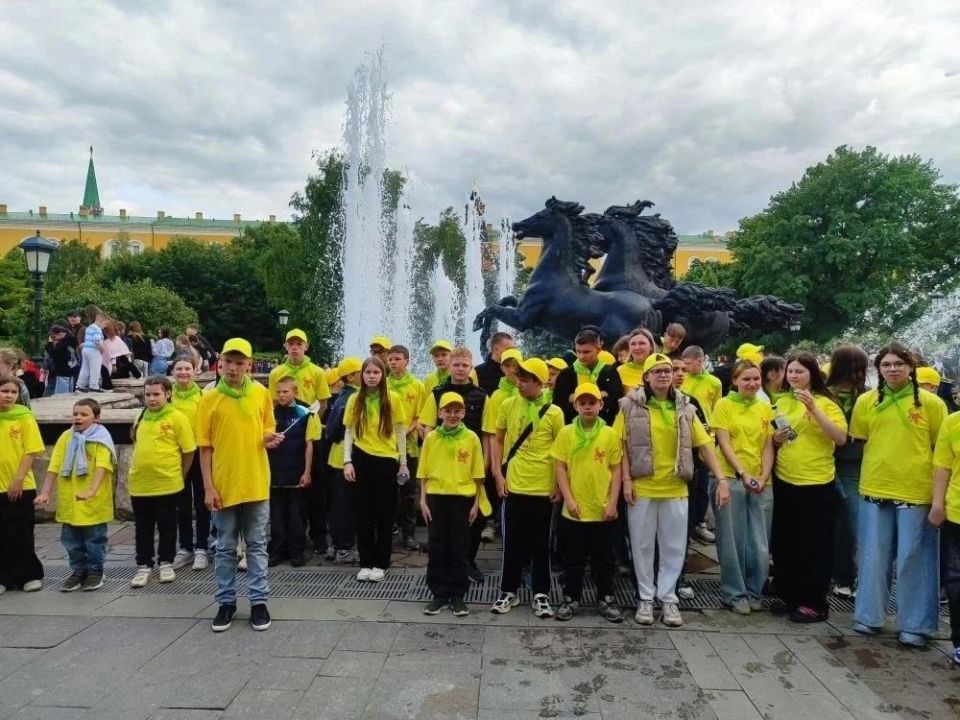 Юные кировчане побывали в Москве в День защиты детей Юные кировчане побывали в Москве в День защиты детей