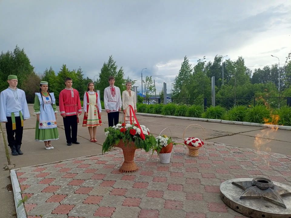 «Костер Дружбы» объединил ребят из соседних регионов «Костер Дружбы» объединил ребят из соседних регионов