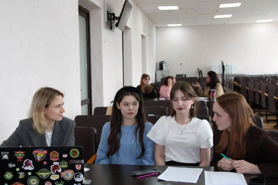 В Кировской области молодежь разрабатывает собственные проекты развития территорий В Кировской области молодежь разрабатывает собственные проекты развития территорий