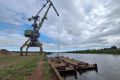 В Киров речным транспортом доставили 2000 тонн щебня