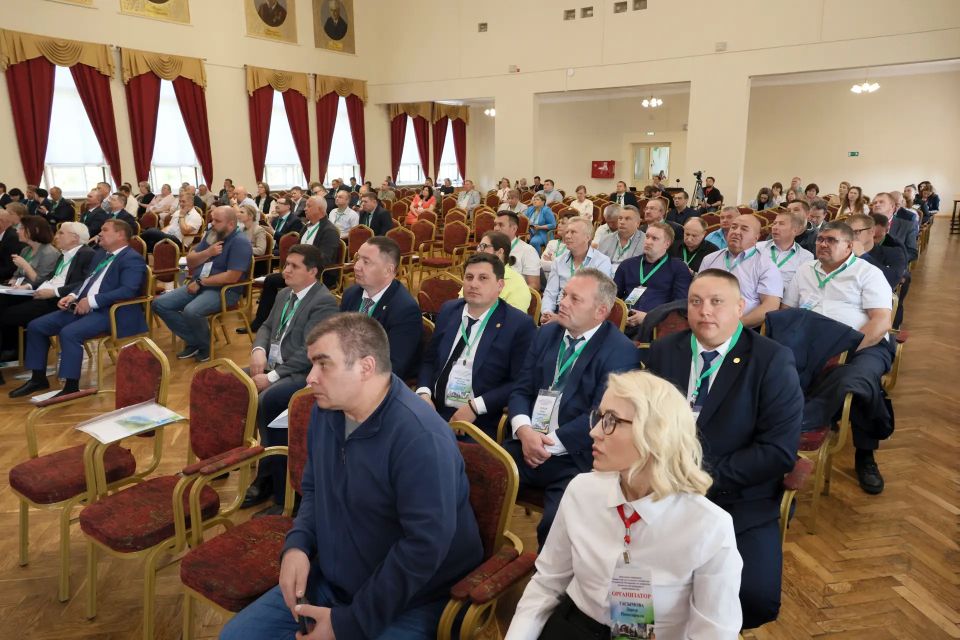 В Кировской области прошли двухдневные межрегиональные командно-штабные учения с участием представителей всех субъектов ПФО и УФО В Кировской области прошли двухдневные межрегиональные командно-штабные учения с участием представителей всех субъектов ПФО и УФО