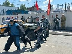 В Кирове прошла акция «Один день с полицией России» В Кирове прошла акция «Один день с полицией России»