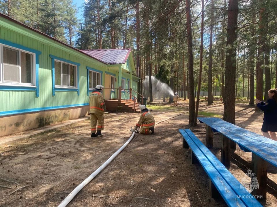 В детском лагере «Вишкиль» Котельничского района провели учебную эвакуацию из-за условного пожара