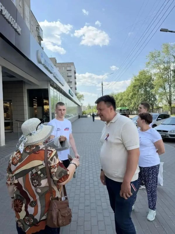 Ярослав Шулаков: «Пикеты – не агитация, а возможность познакомиться с людьми» Ярослав Шулаков: «Пикеты – не агитация, а возможность познакомиться с людьми»