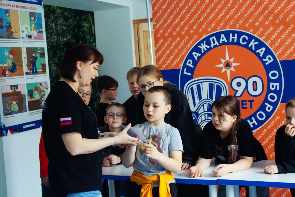 Школьники Кировской области проводят время с пользой Школьники Кировской области проводят время с пользой
