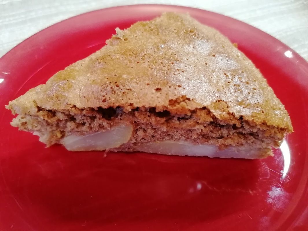 Неожиданный вкус — шоколадная шарлотка с грушами для уютной встречи