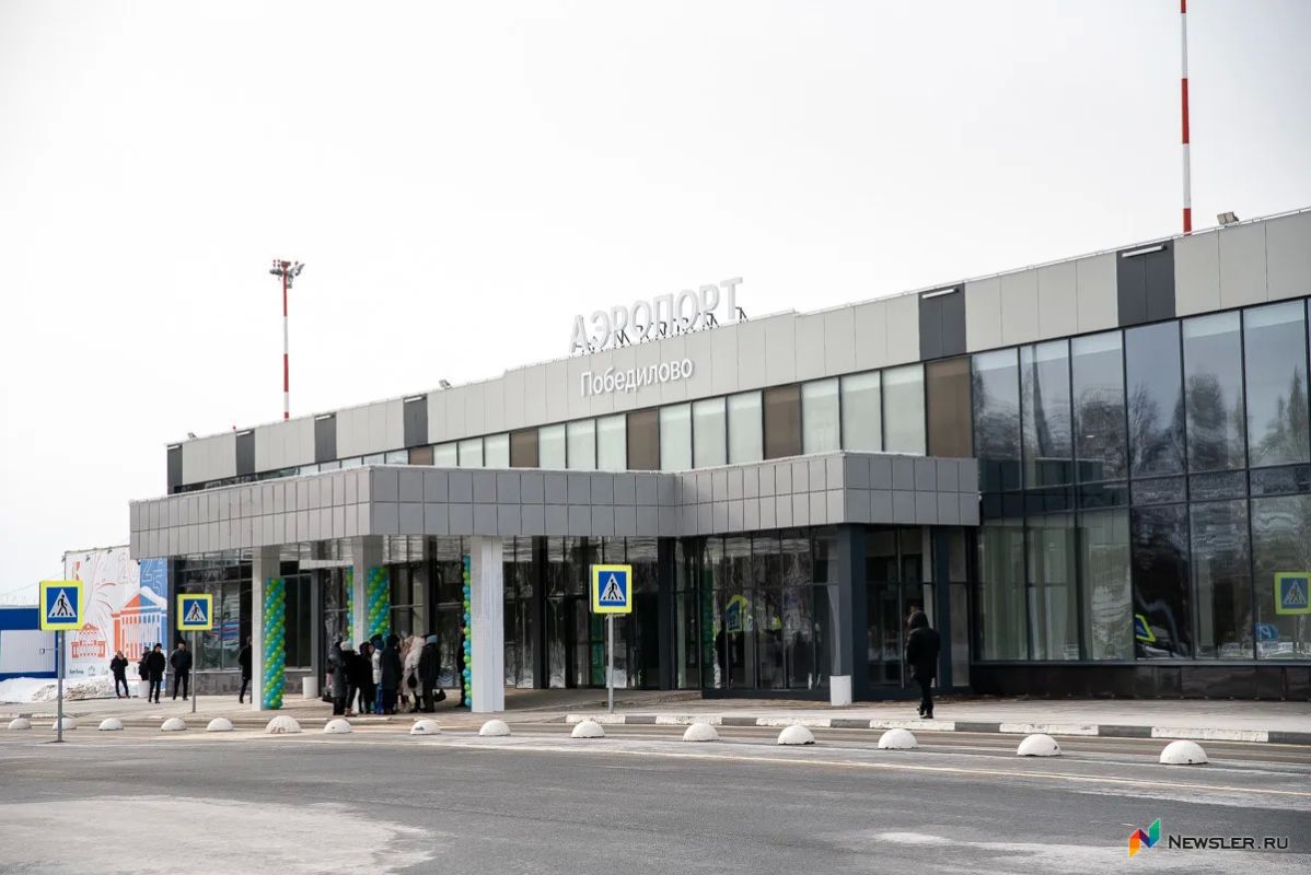 В аэропорту Кирова задерживаются рейсы в Москву и Санкт-Петербург