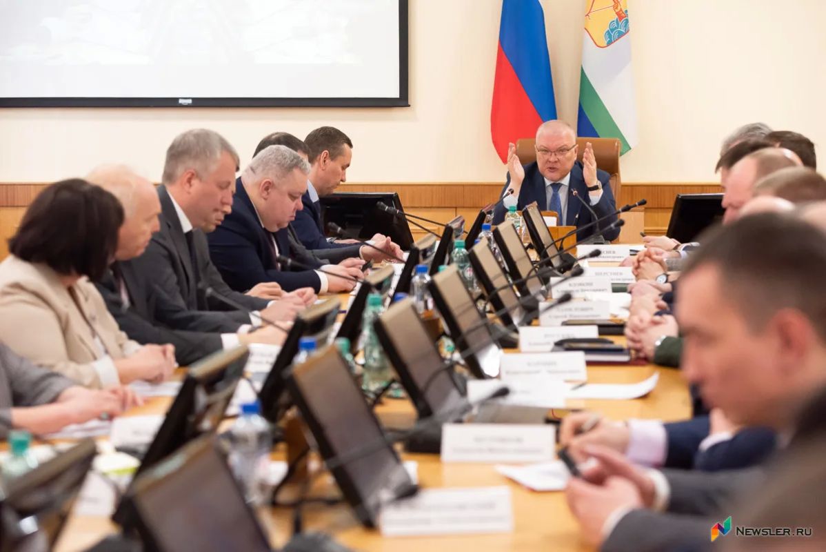 Губернатор Александр Соколов поручил решить вопрос с вещанием татарстанского телевидения в Большекитякском сельском поселении Малмыжского района