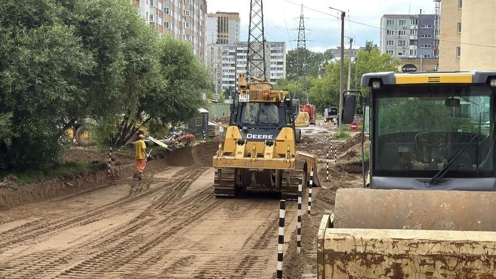 На Стахановской приступили к капремонту дороги